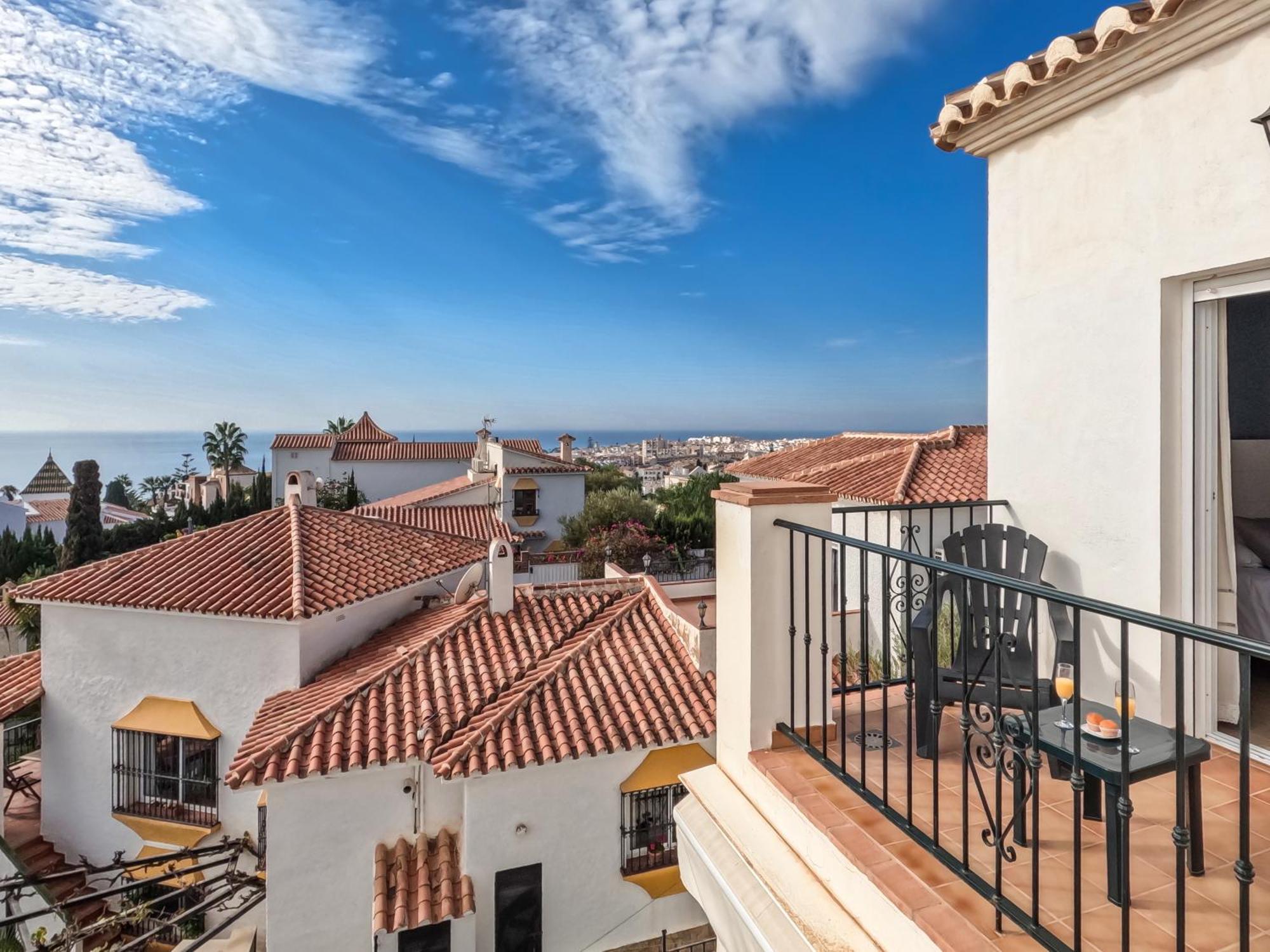 Apartamentos Chimenea Нерха Экстерьер фото