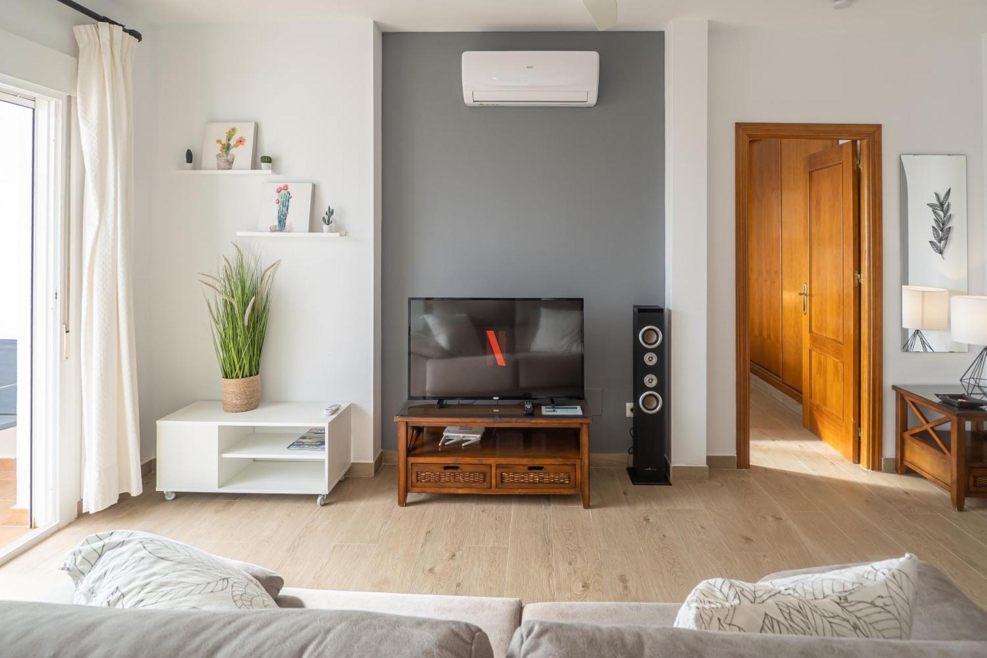 Apartamentos Chimenea Нерха Экстерьер фото